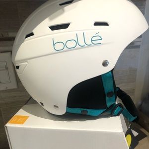 Bollé snow helmet new
